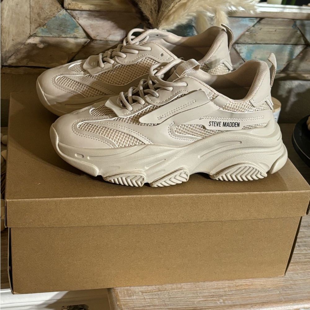 Steve Madden sneakers